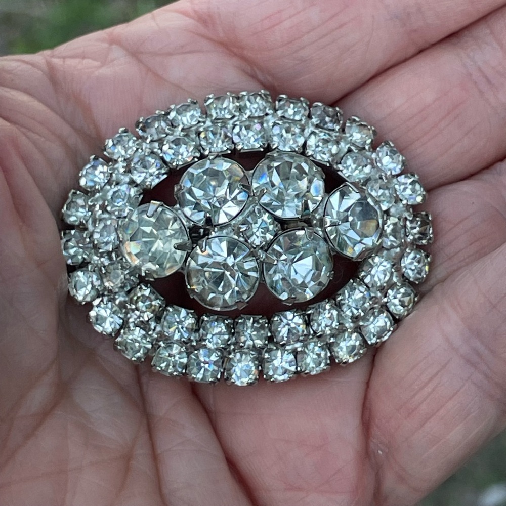 Beautiful Vintage Brooch